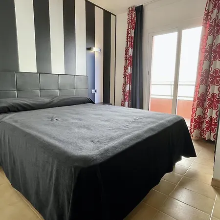 Salles 33 * L'Estartit